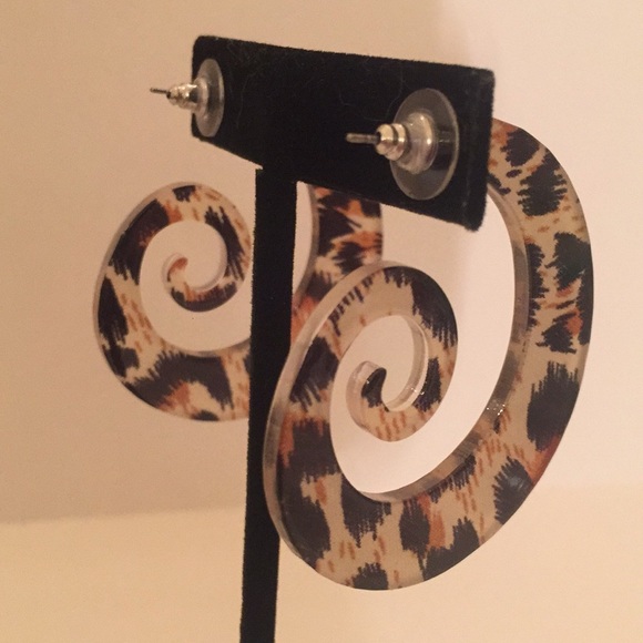 Beautiful Boho Swirl Animal Print Acrylic Earrings - Picture 2 of 7